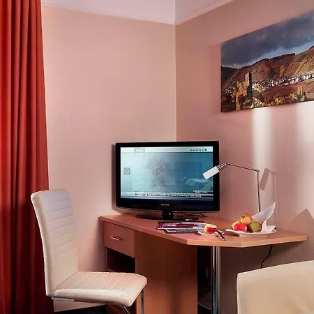 מלון Hotel-restaurant Ruland 4*